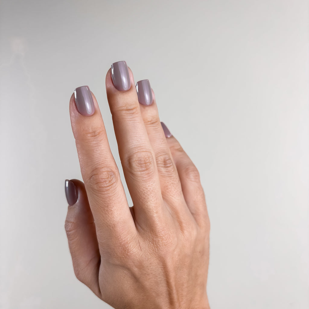 ROSE CACHMIRE — La discrétion éloquente