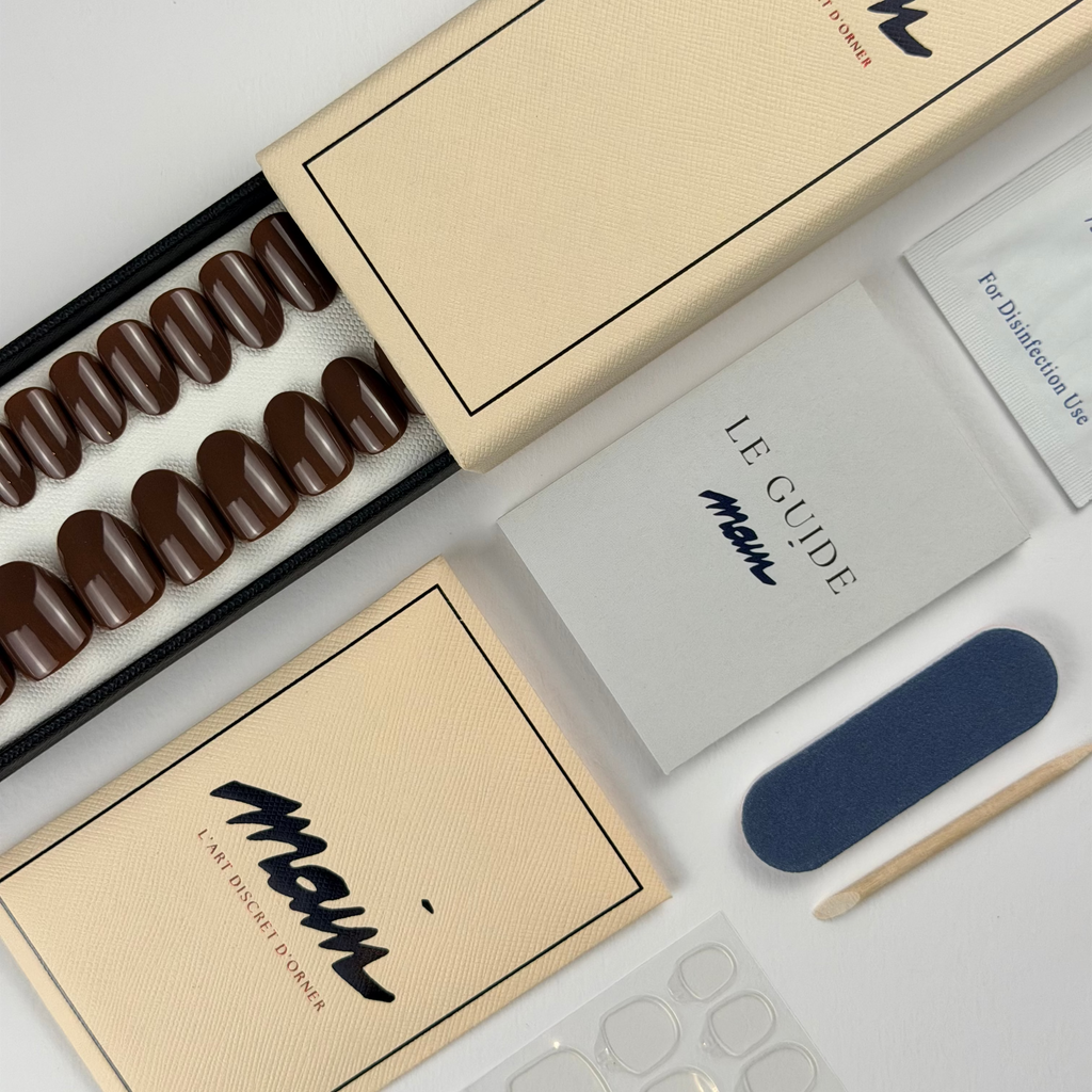 CAFFÈ LATTE  — La chaleur sophistiquée