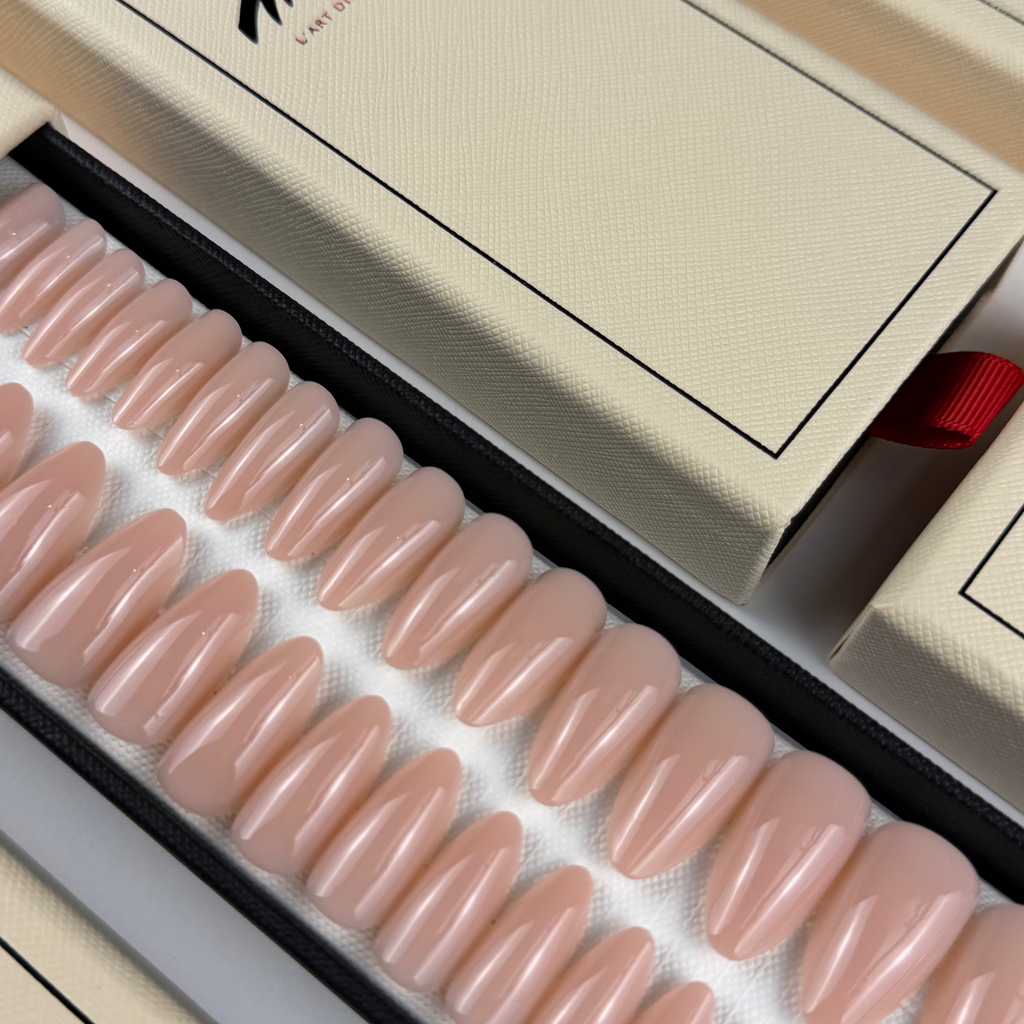 ROSE FONDAMENTAL II — L’allure allongée.