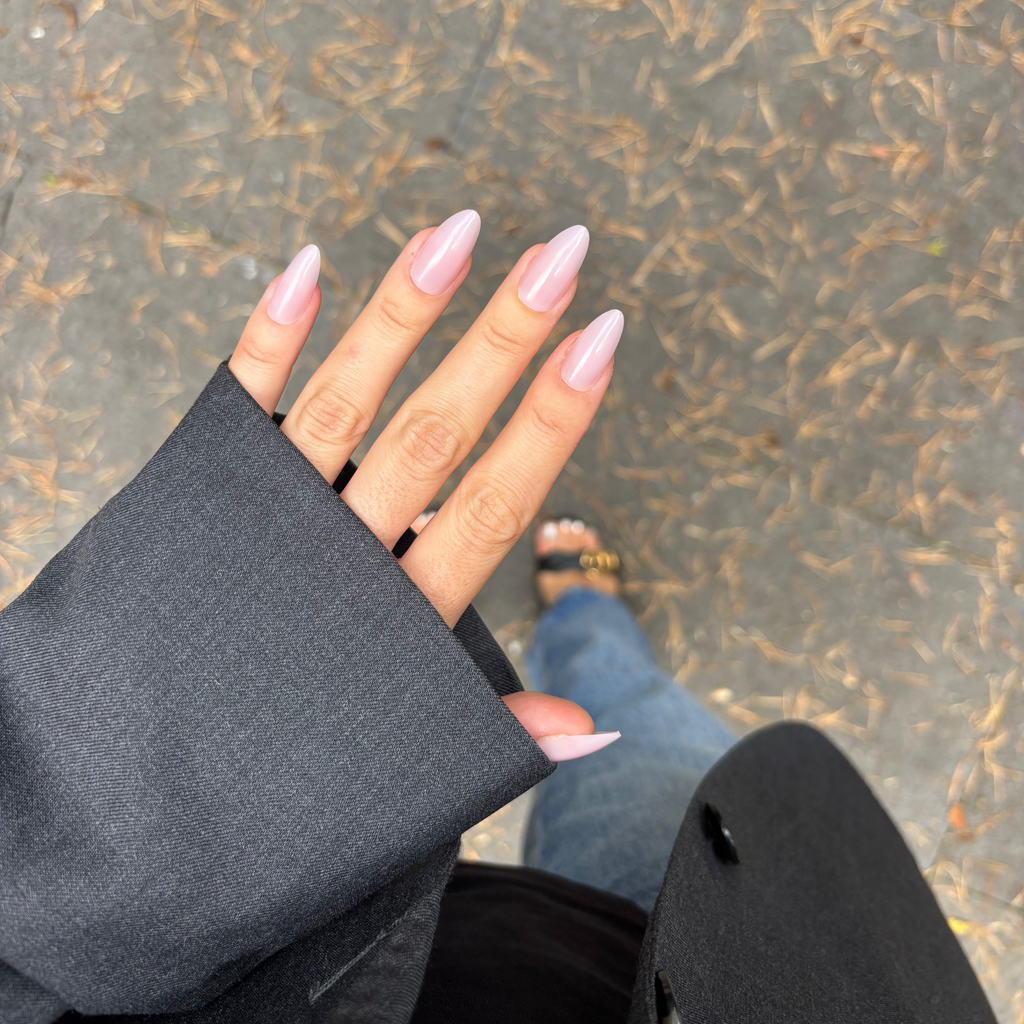 ROSE FONDAMENTAL II — L’allure allongée.