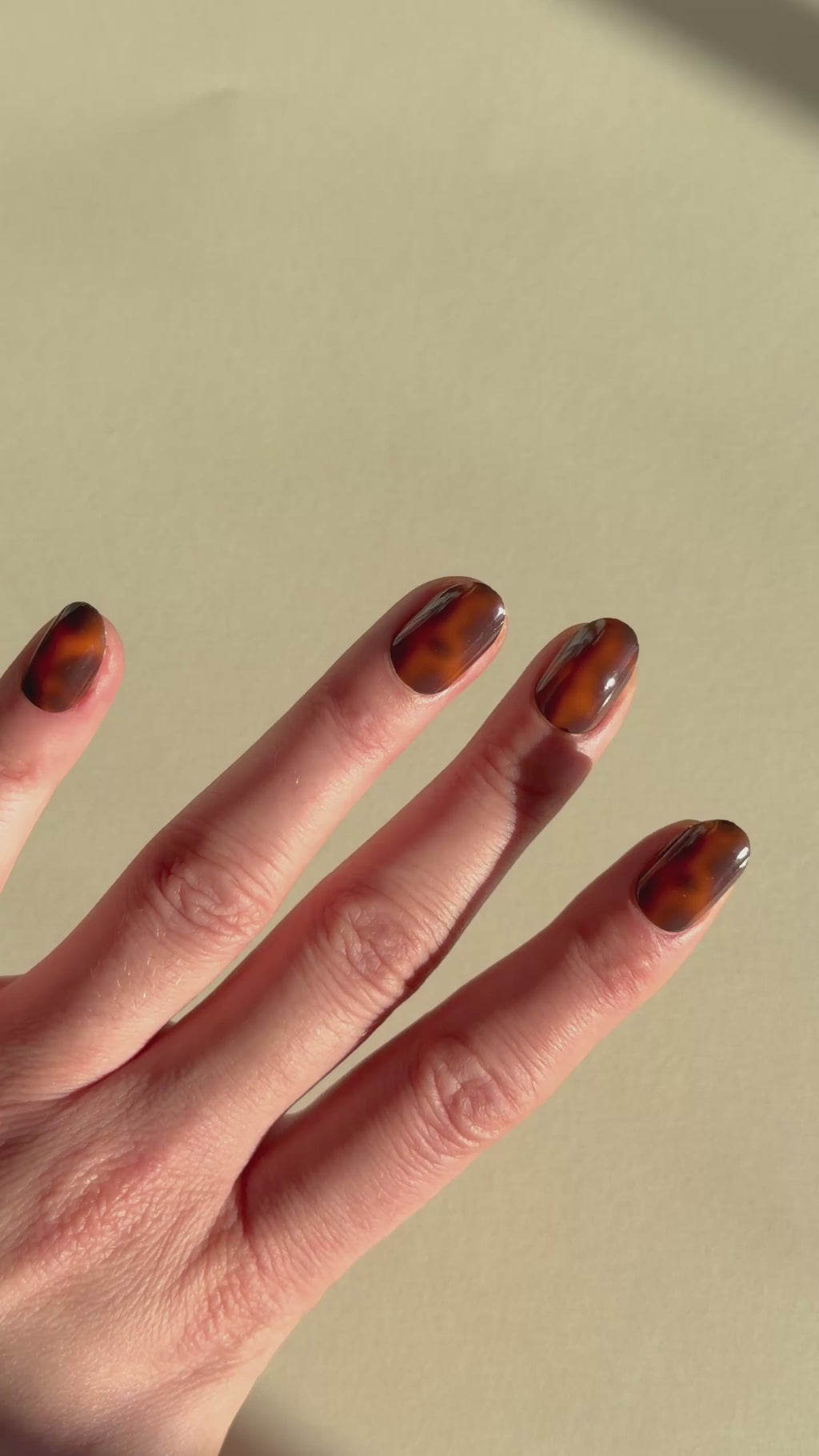 ÉCAILLE PRÉCIEUSE — Le luxe organique